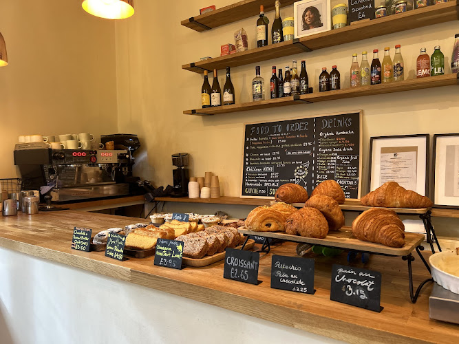 Queen's Wood Cafe restaurant