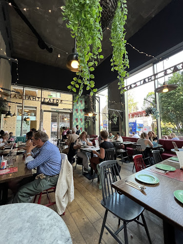 Rosa's Thai Tower Bridge restaurant