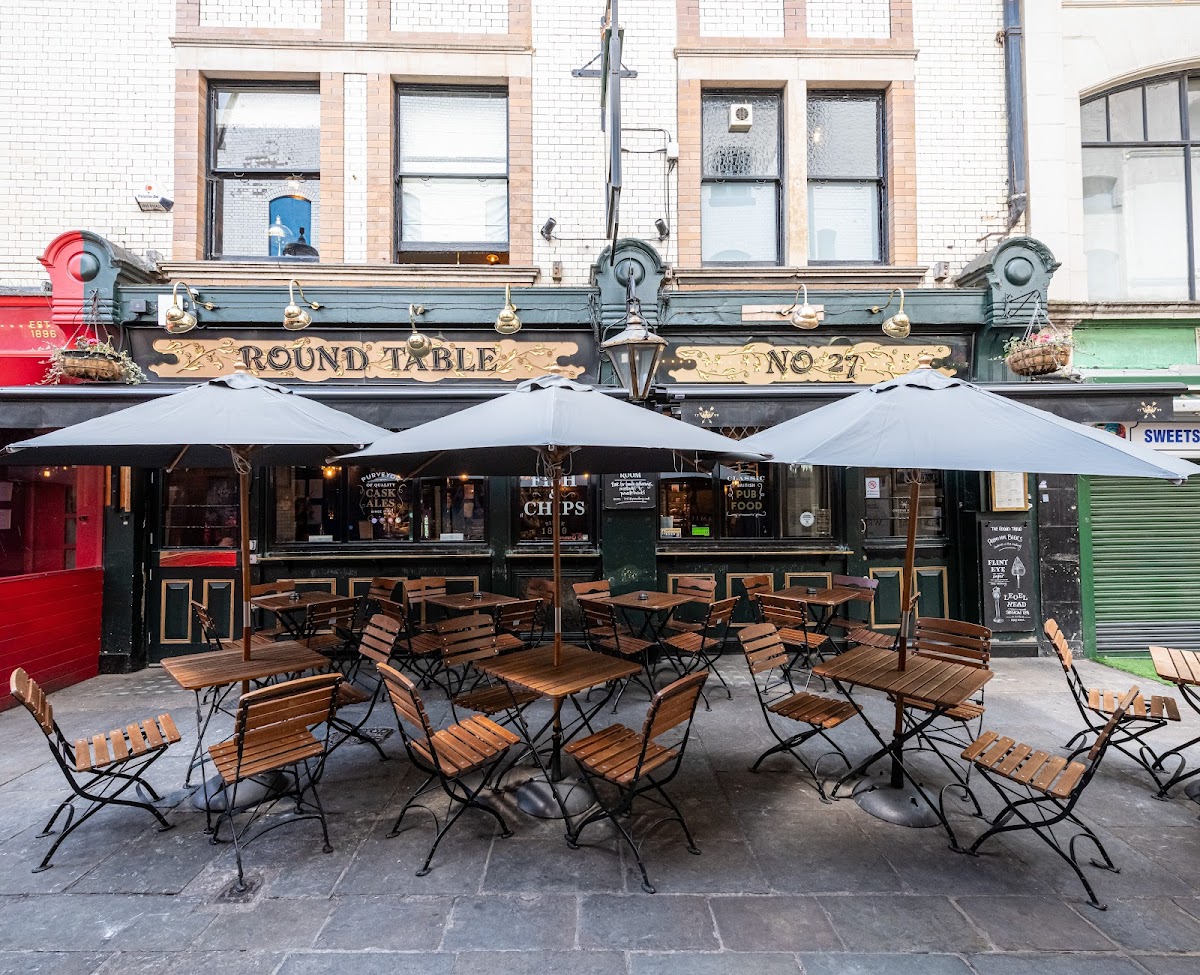 Round Table restaurant