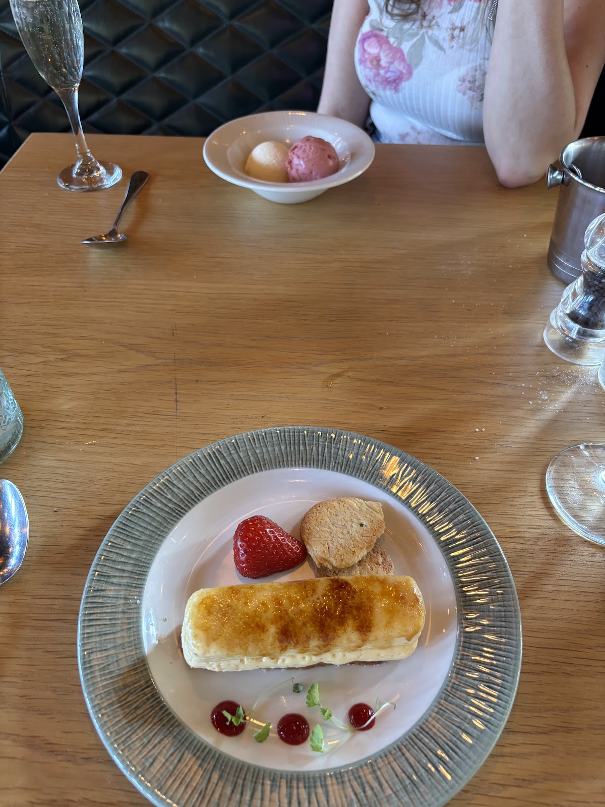 Smith's Bar & Grill — photo 3