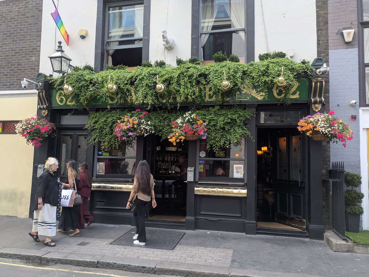 Star & Garter — photo 3