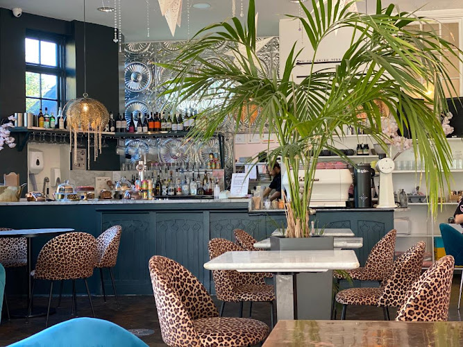 Starfish & Coffee restaurant