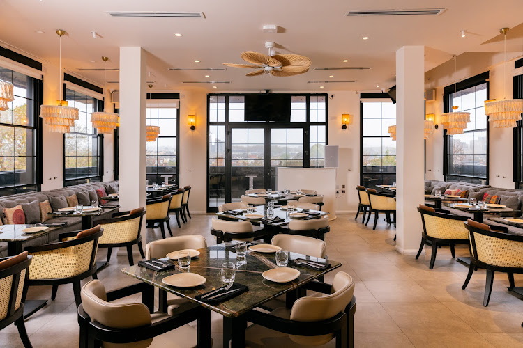 Tarshish restaurant