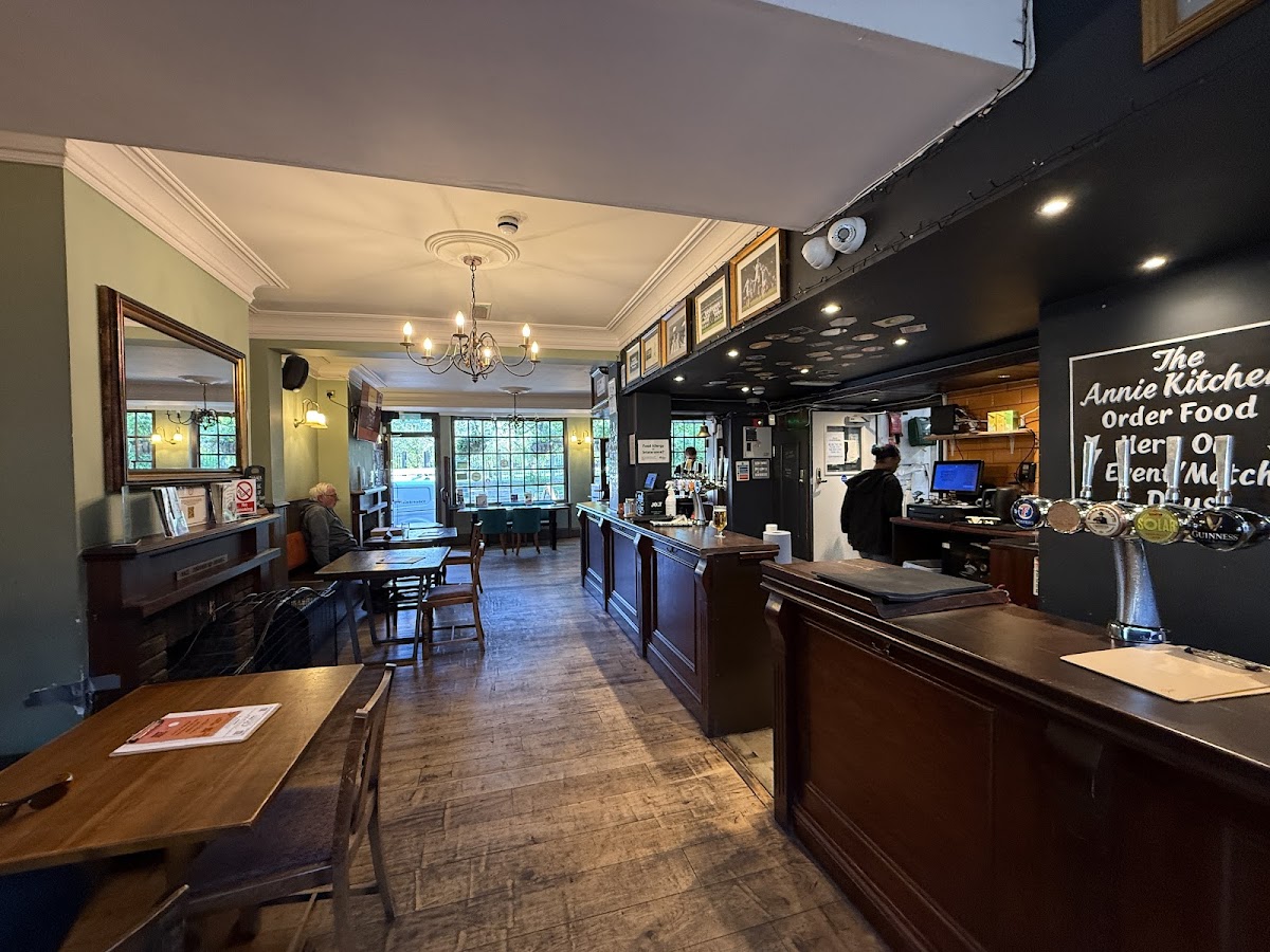 The Antwerp Arms — photo 2