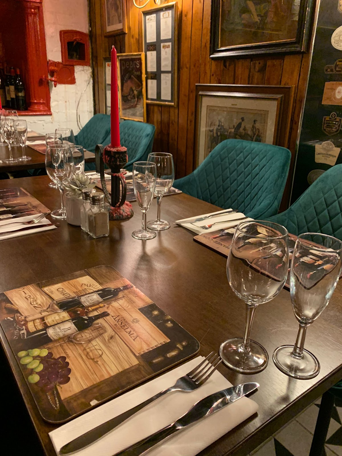 The Arches Wine Bar & Kitchen restaurant
