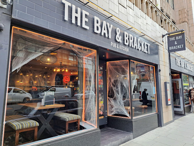 The Bay and Bracket, Victoria restaurant