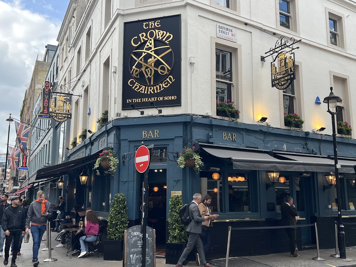 The Crown & Two Chairmen — photo 3