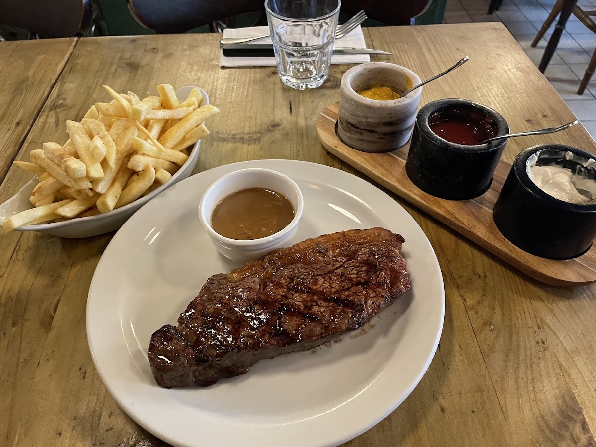The Ginger Pig Cafe — photo 3