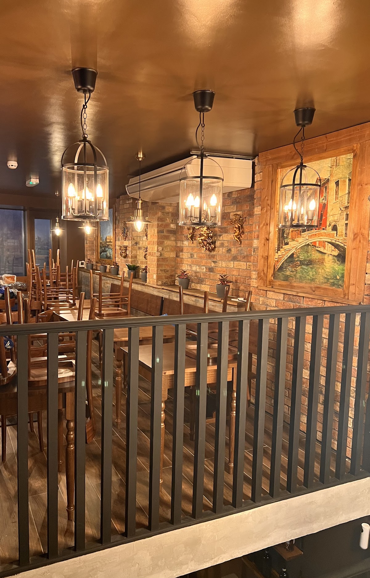 The Italo's Islington - Italian Restaurant & Pizzeria — Islington