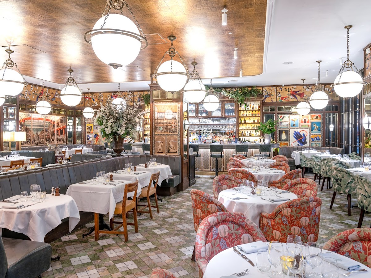 The Ivy Kensington Brasserie restaurant