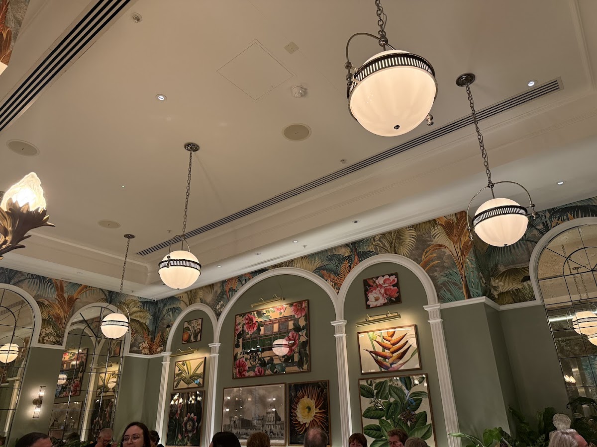 The Ivy Victoria — photo 2