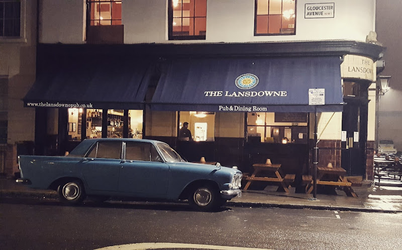 The Lansdowne Pub & Dining Room restaurant