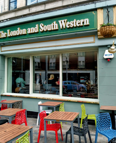 The London & South Western - JD Wetherspoon restaurant