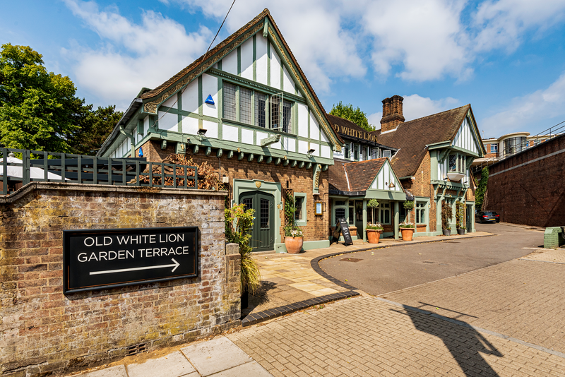 The Old White Lion — photo 3