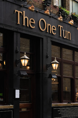 The One Tun Pub & Rooms restaurant