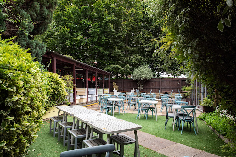 The Pilot, Greenwich restaurant