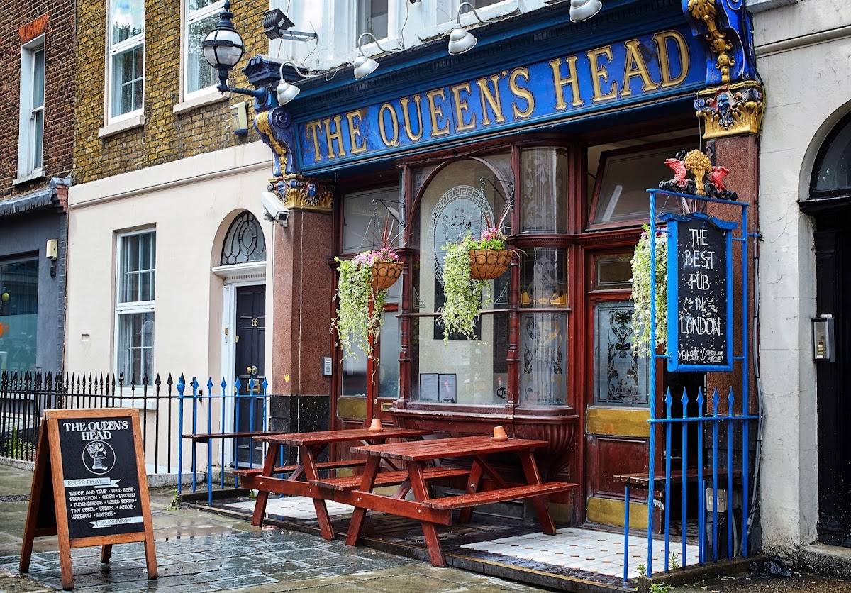 The Queen's Head restaurant