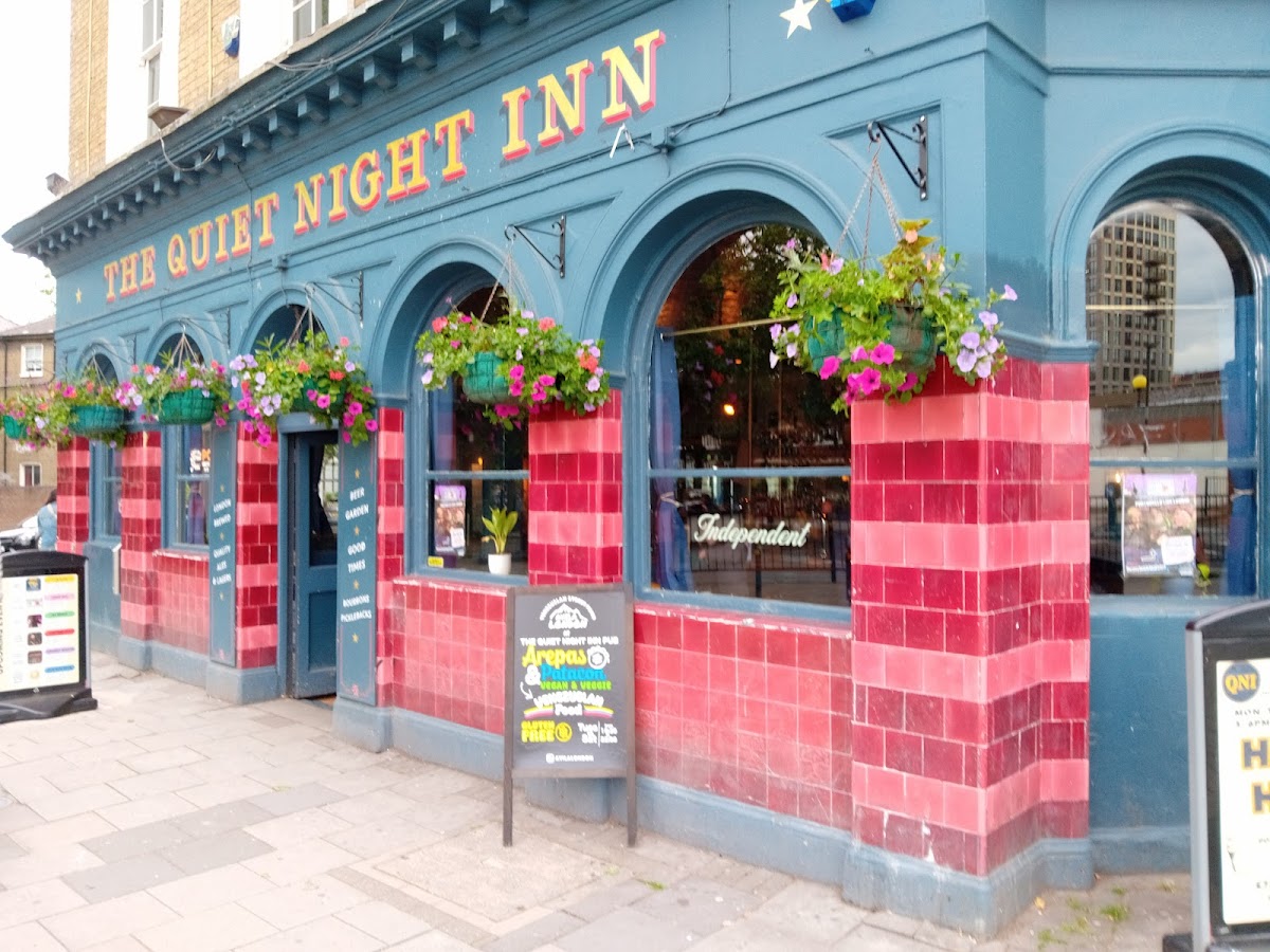 The Quiet Night Inn restaurant