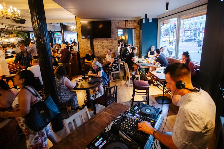 The Railway Pub Putney restaurant