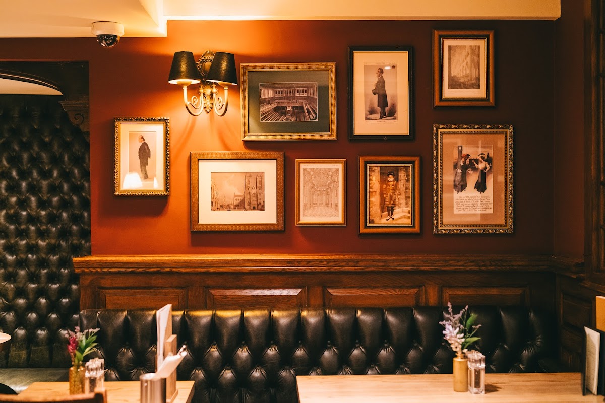 The Red Lion, Parliament Street restaurant