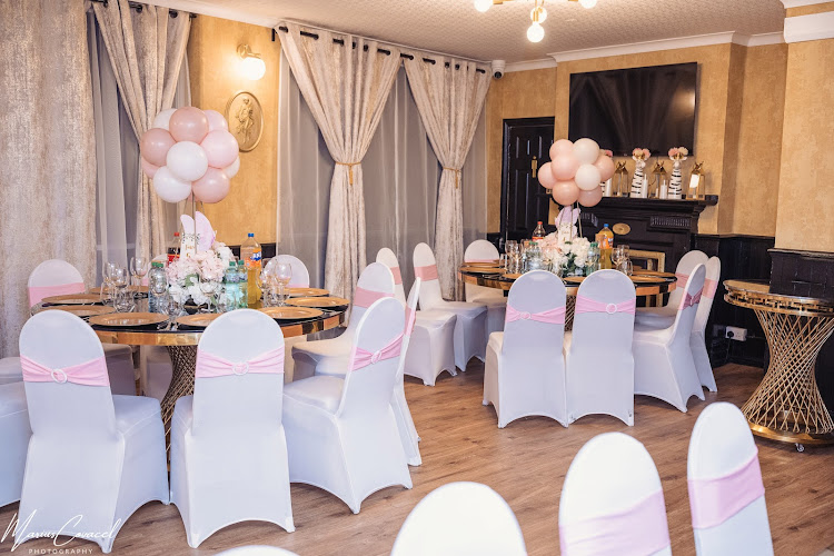 The Royal Standard Restaurant Romanesc restaurant