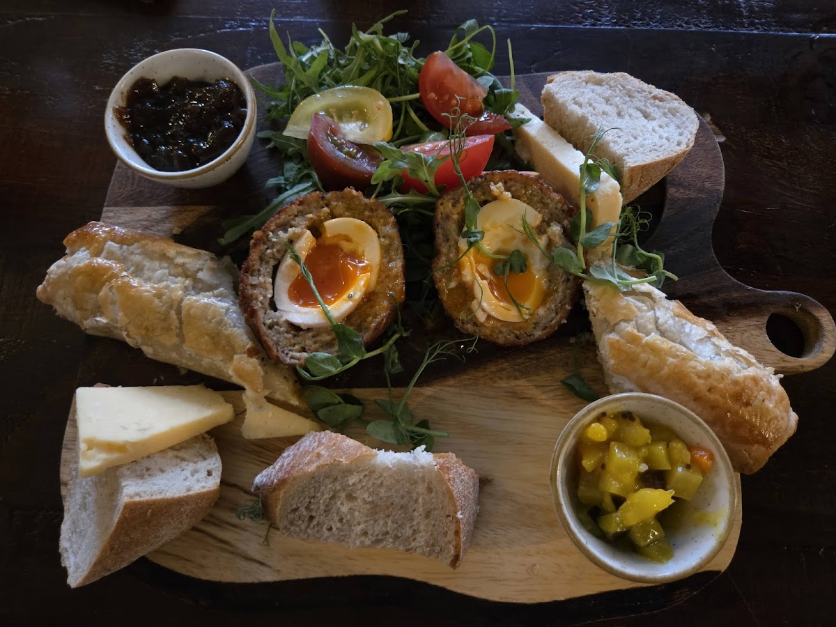 The Three Tuns — photo 3
