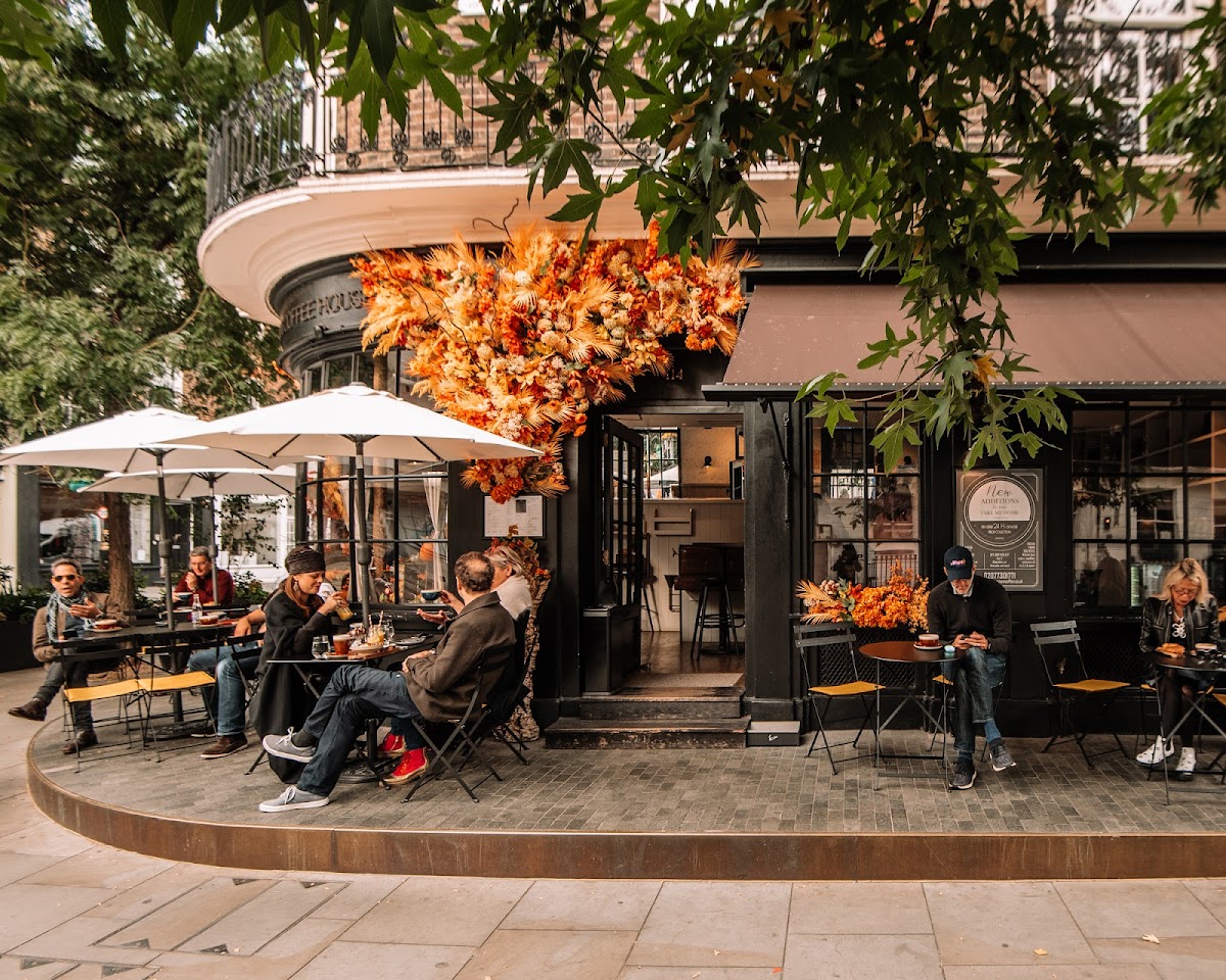 Tomtom Coffee House restaurant