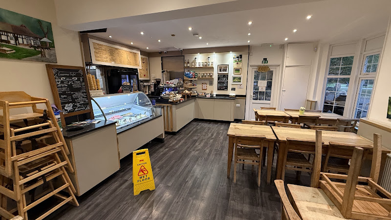 Tooting Bec Common Cafe restaurant