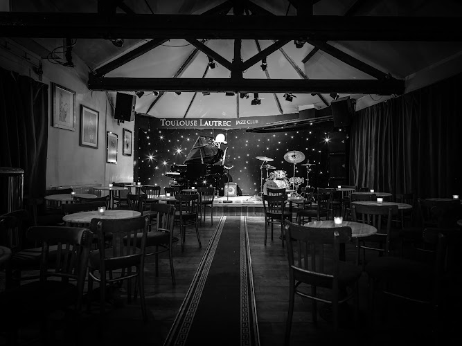 Toulouse Lautrec restaurant