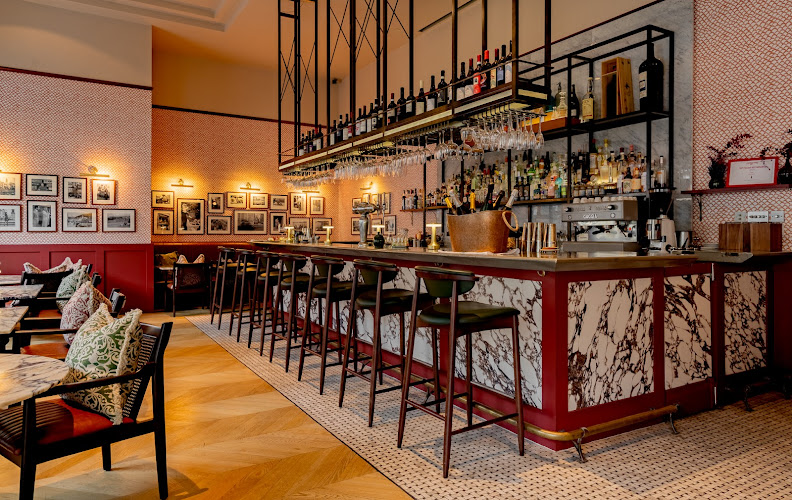TOZI Restaurant & Bar, Victoria restaurant
