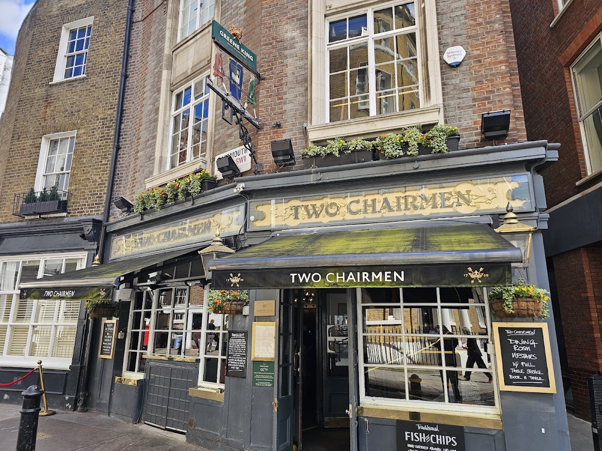 Two Chairmen — photo 2
