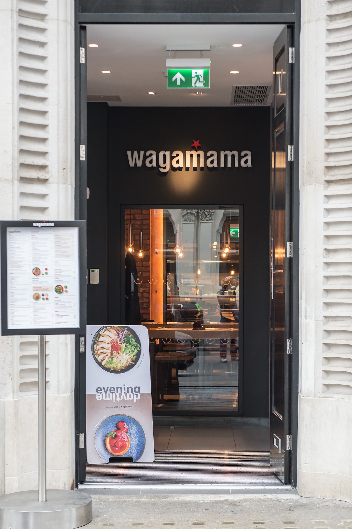wagamama covent garden restaurant