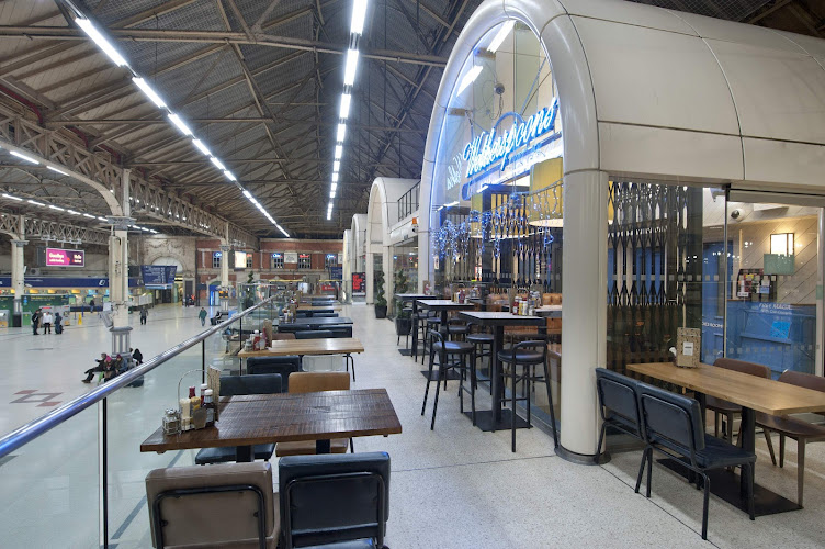 Wetherspoons (Victoria Station) restaurant