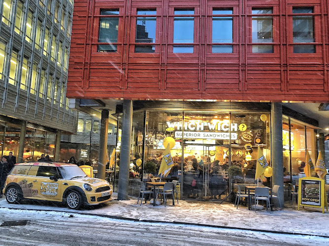 Which Wich Superior Sandwiches restaurant
