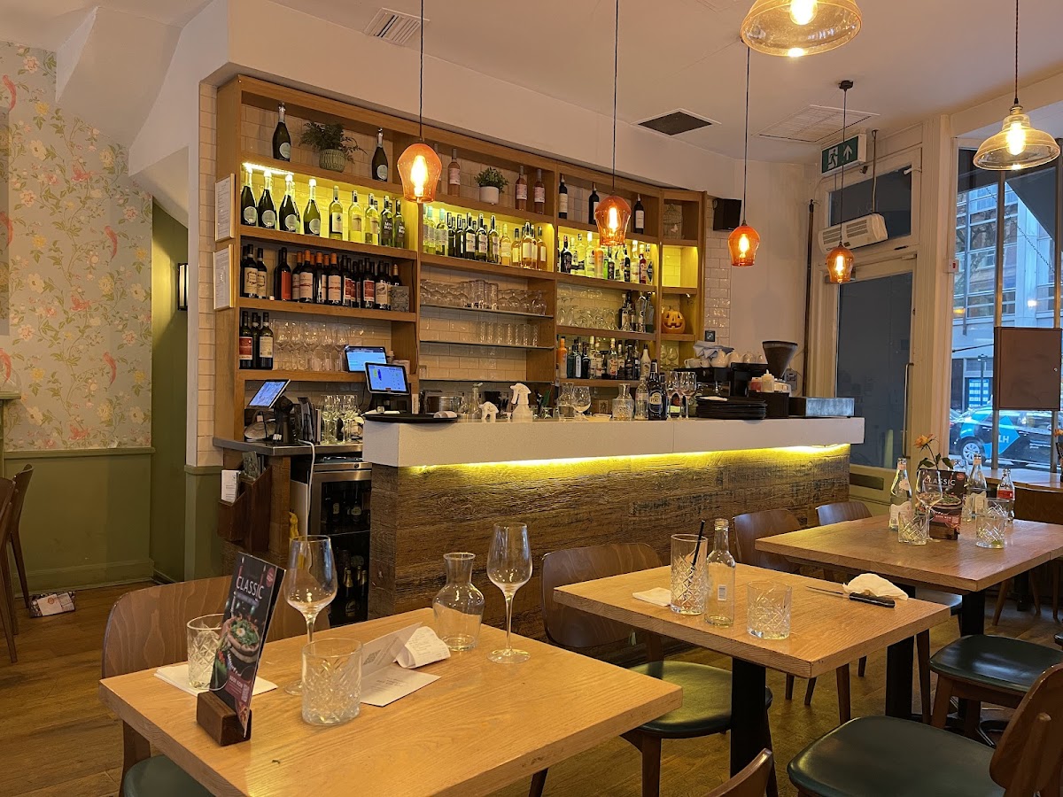 Wildwood Seven Dials Italian Restaurant | Pizza, Pasta & Grill — photo 3