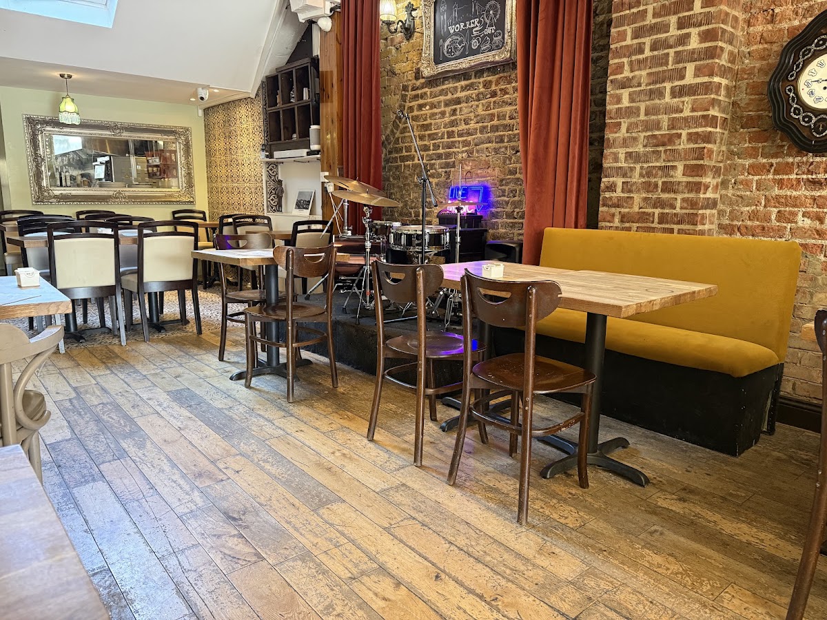 Workers Cafe — photo 2
