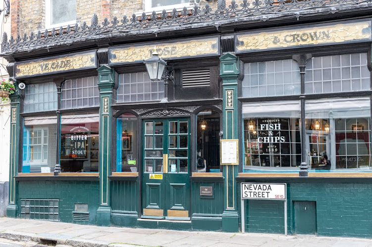 Ye Olde Rose & Crown Greenwich restaurant