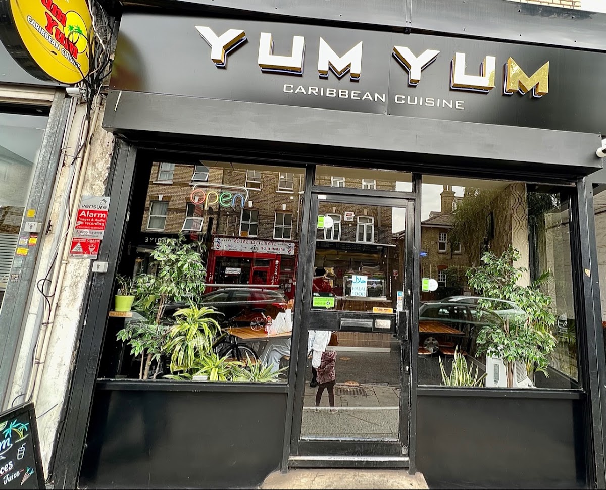 Yum Yum Caribbean Cuisine restaurant